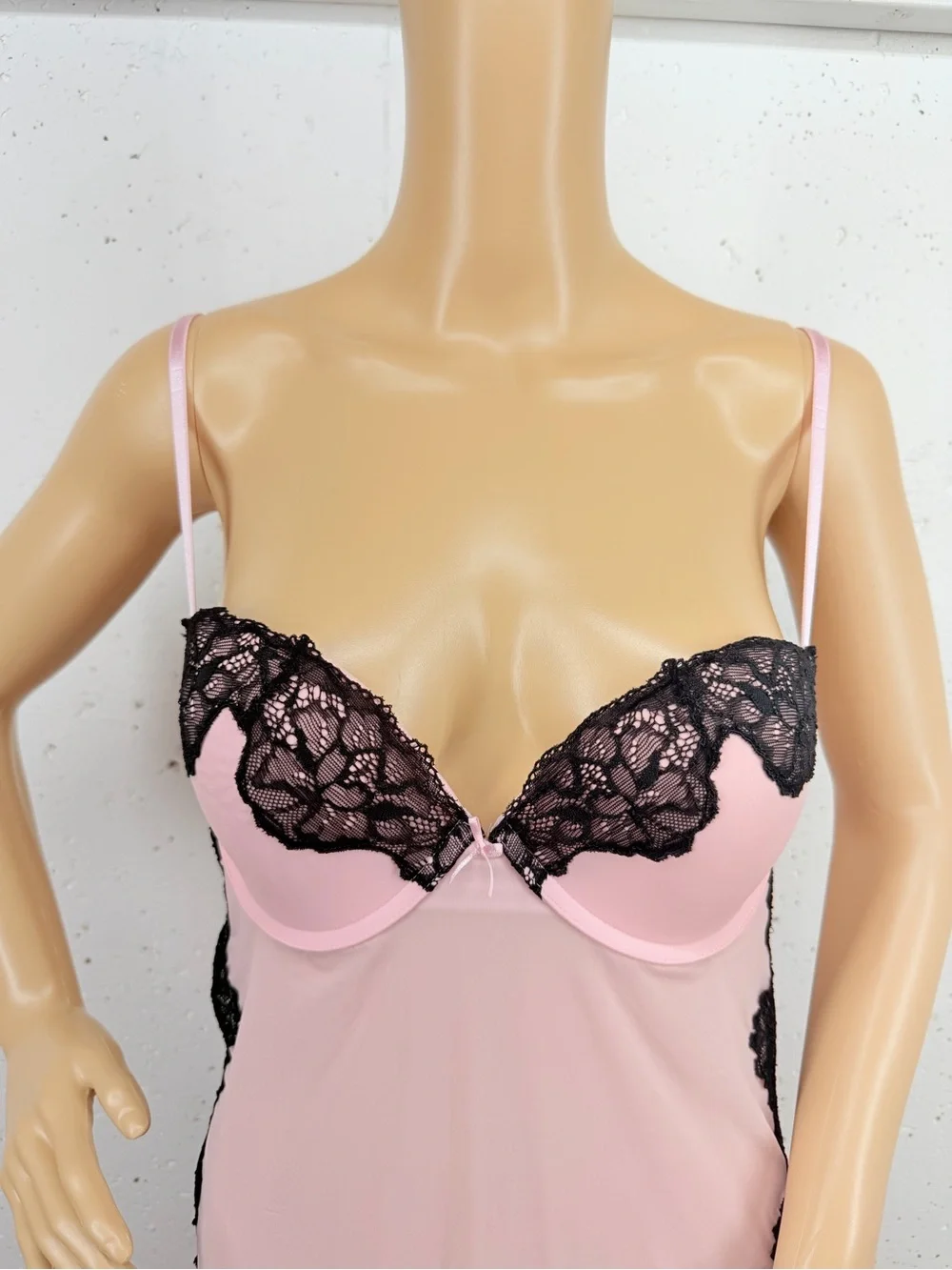 Victoria’s Secret size 34D Pink Black Lace Trim Push Up Bra Nighty Slip Dress